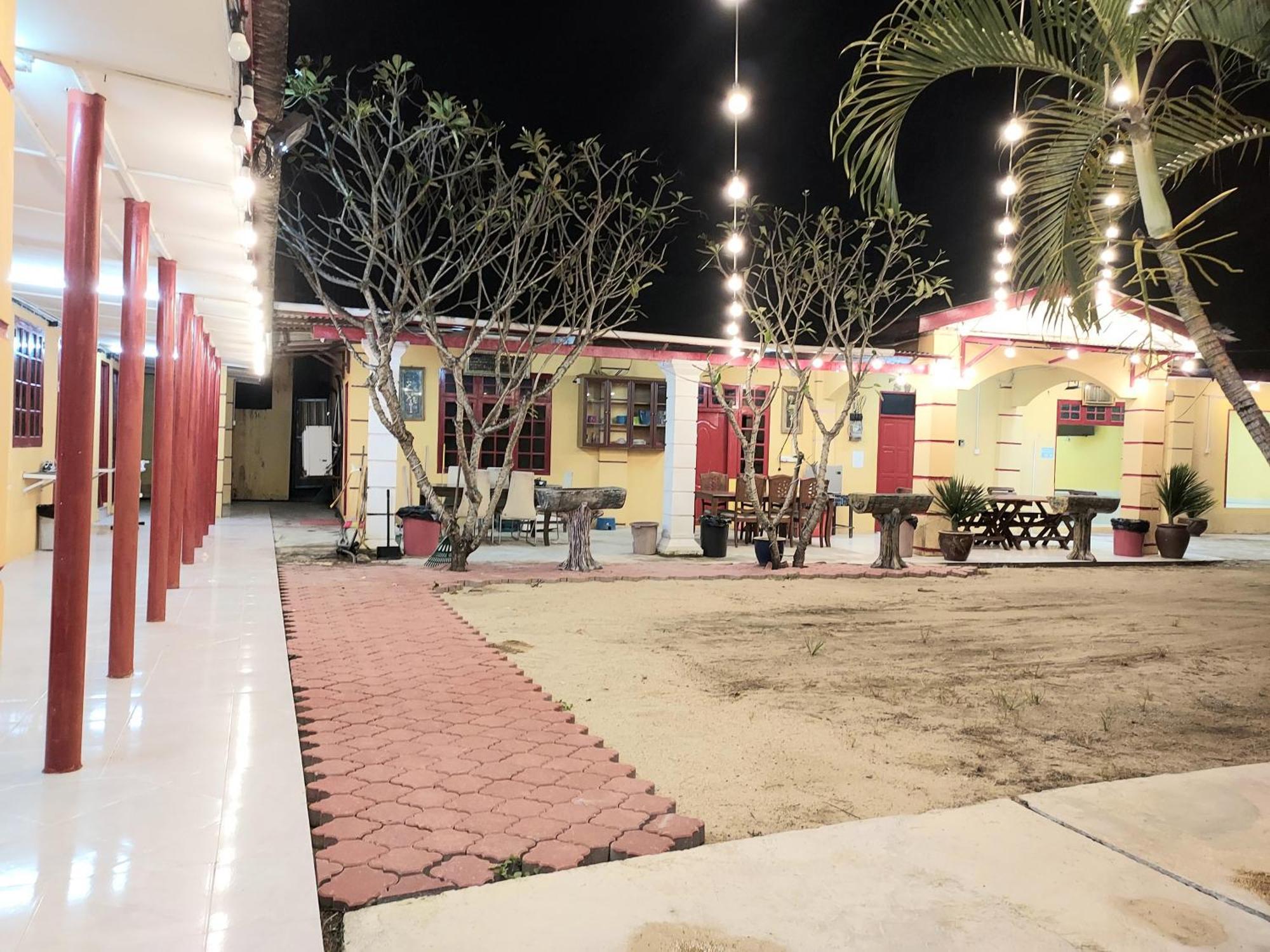 Irama Resort Amir Yjs , Pantai Irama Bachok Exteriér fotografie